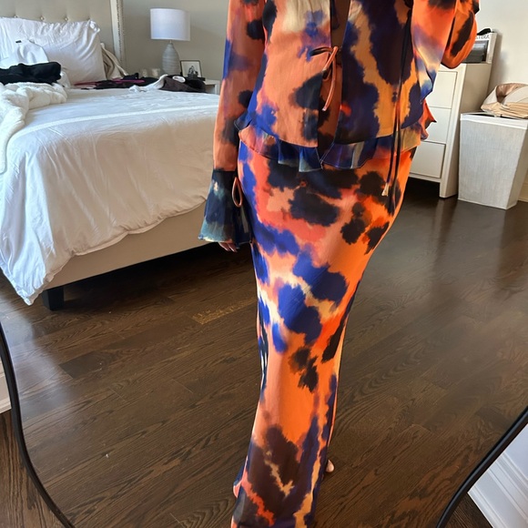 RNWAY The Label Maxi Skirt Set - Picture 3 of 5